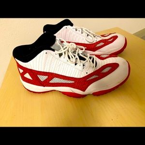 Jordan Retro 11 Low IE
